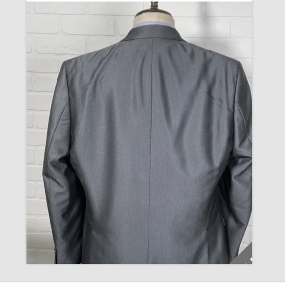 Mens 2pc Calvin Klein suit grey silver 42L excellent condition - Picture 2 of 16